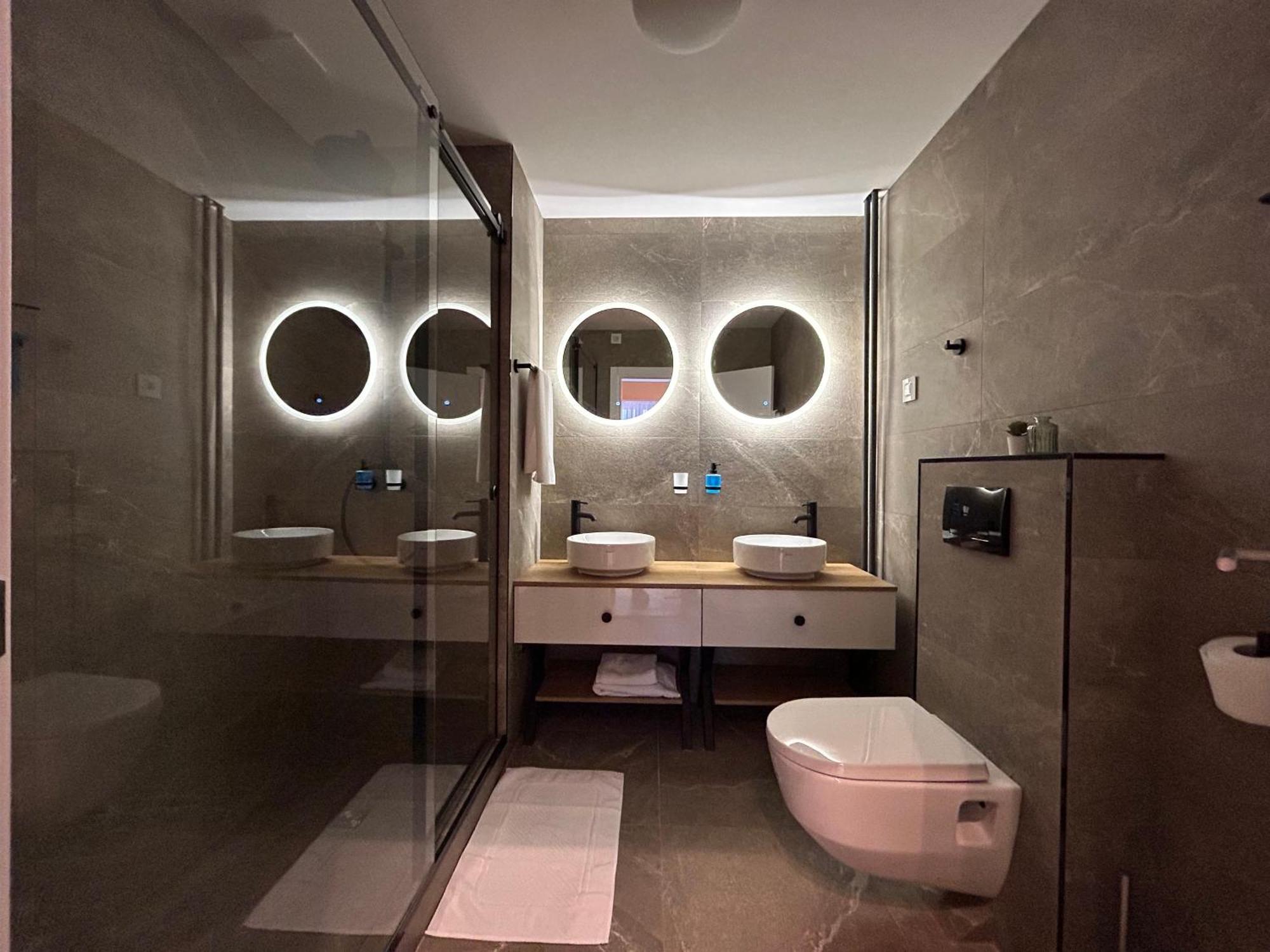 Red Riding Hood Apartment Белград Екстериор снимка