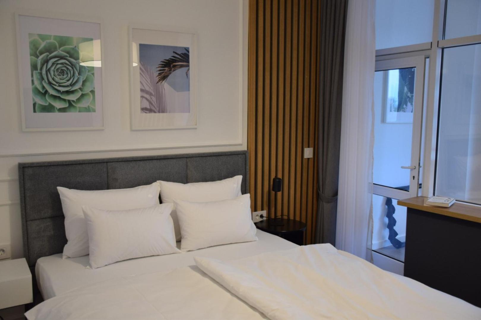 Red Riding Hood Apartment Белград Екстериор снимка