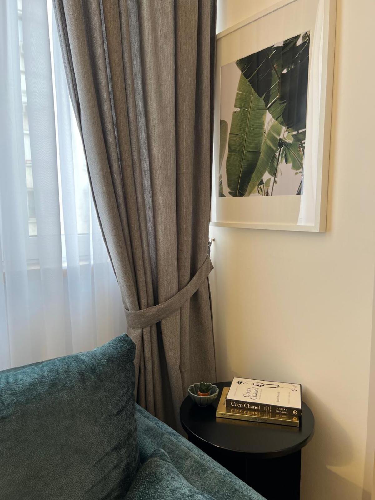Red Riding Hood Apartment Белград Екстериор снимка