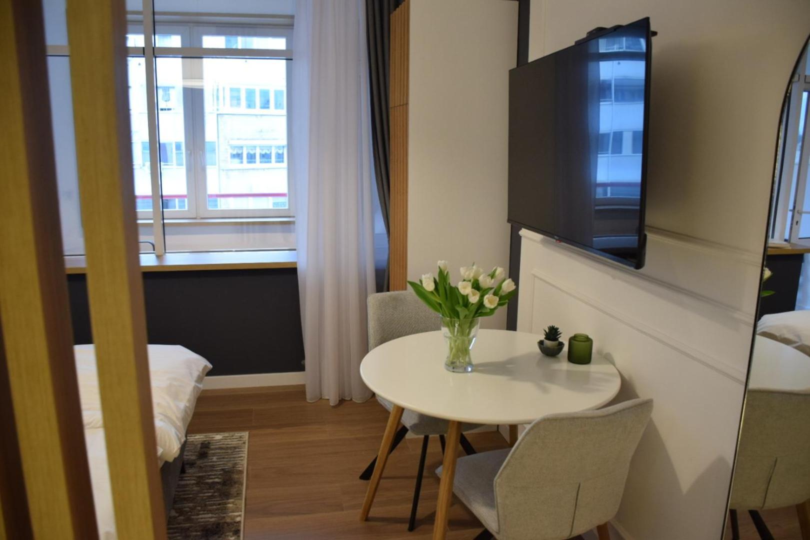 Red Riding Hood Apartment Белград Екстериор снимка