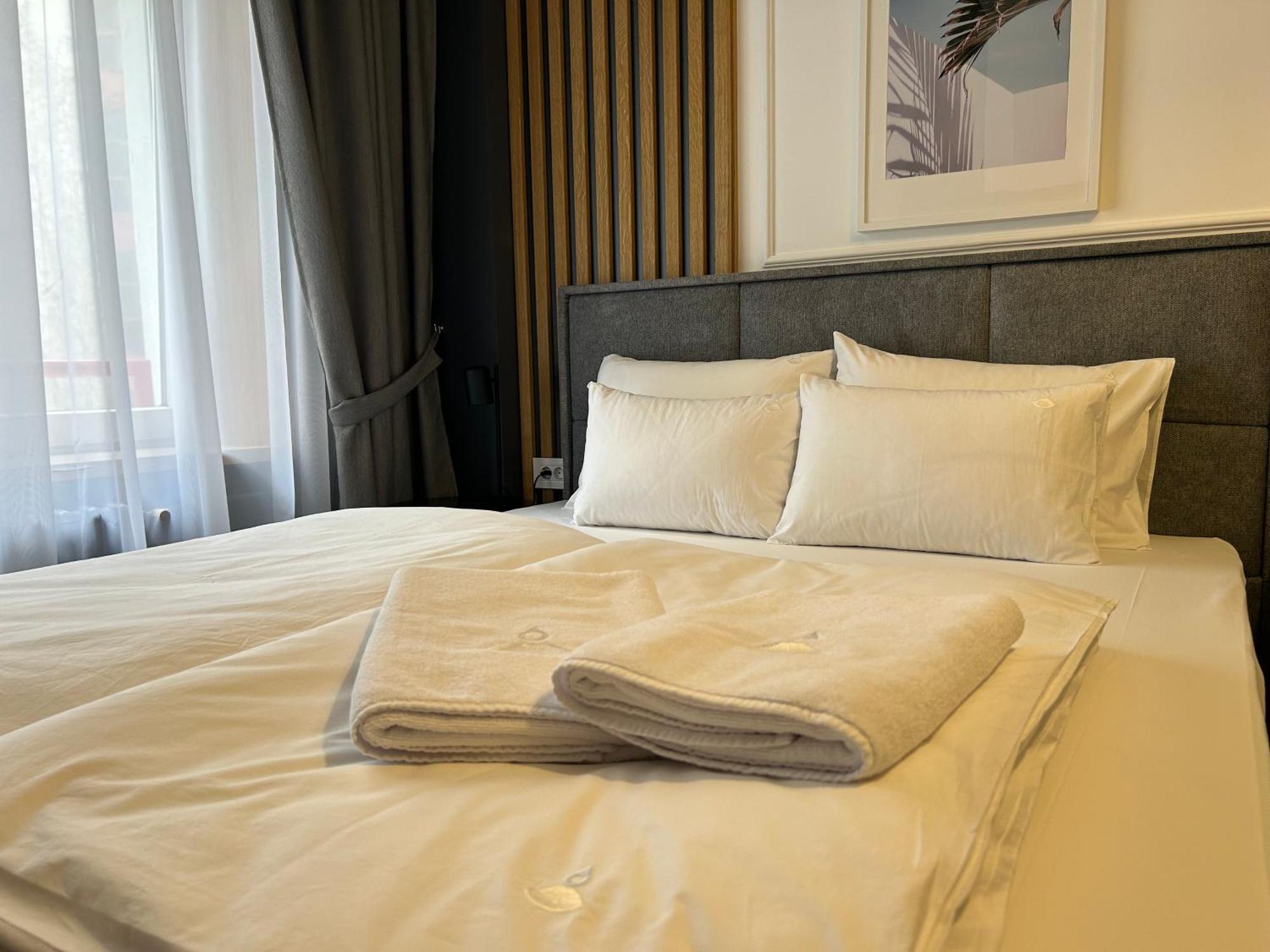 Red Riding Hood Apartment Белград Екстериор снимка