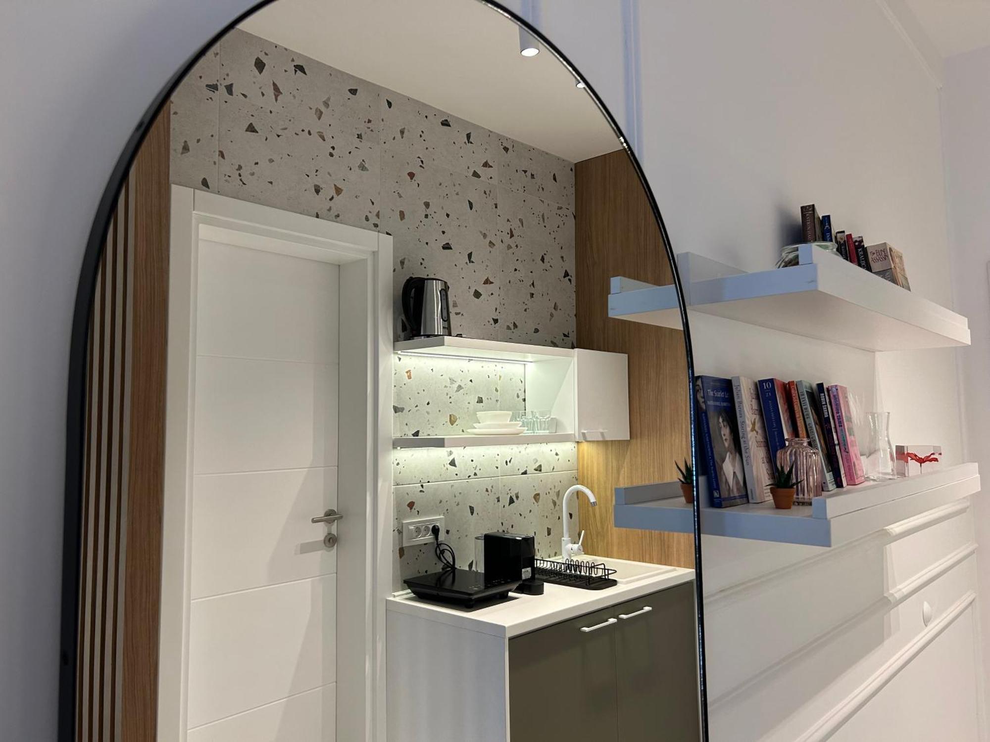 Red Riding Hood Apartment Белград Екстериор снимка
